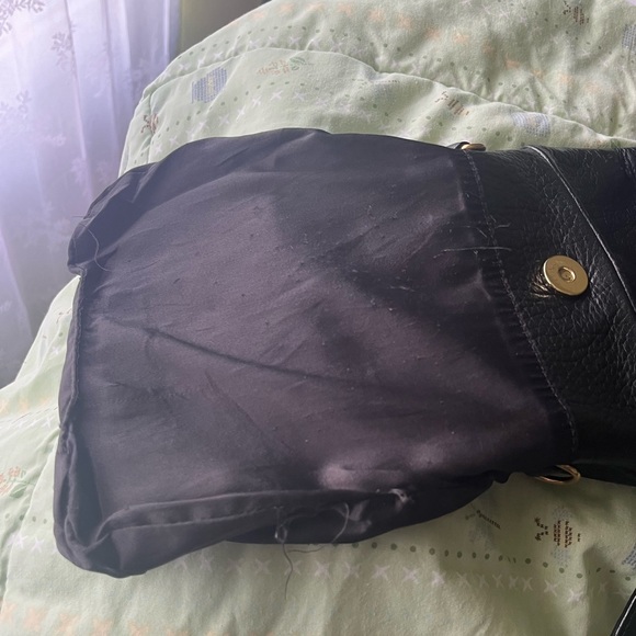 Juicy Couture Leather Crossbody Small Purse - Picture 12 of 13